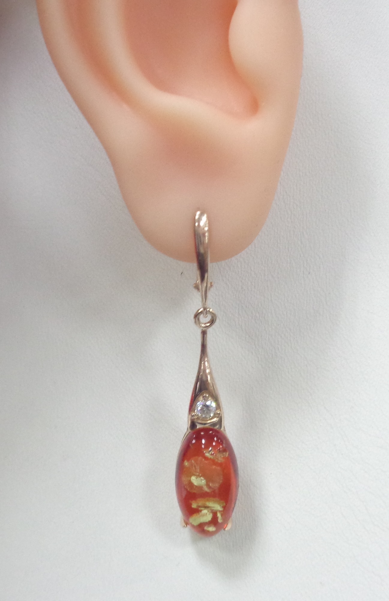 Серебряные серьги с янтарем